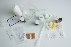 Kosmetikbaukasten Aprikosenkern Peeling & Kakao Lippenbalsam (2)